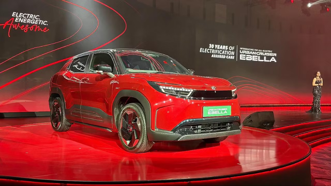 Toyota Urban Cruiser Ebella EV भारत में हुई पेश : अब बैटरी किराए पर लेकर चलाएं इलेक्ट्रिक कार, जानें सब कुछ