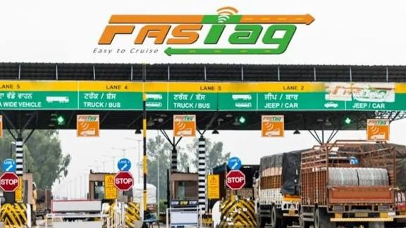 ड्राइवरों को मिली बड़ी राहत: टोल प्लाजा पर अब कोई झंझट नहीं ,1 फरवरी 2026 से FASTag KYV प्रक्रिया समाप्त