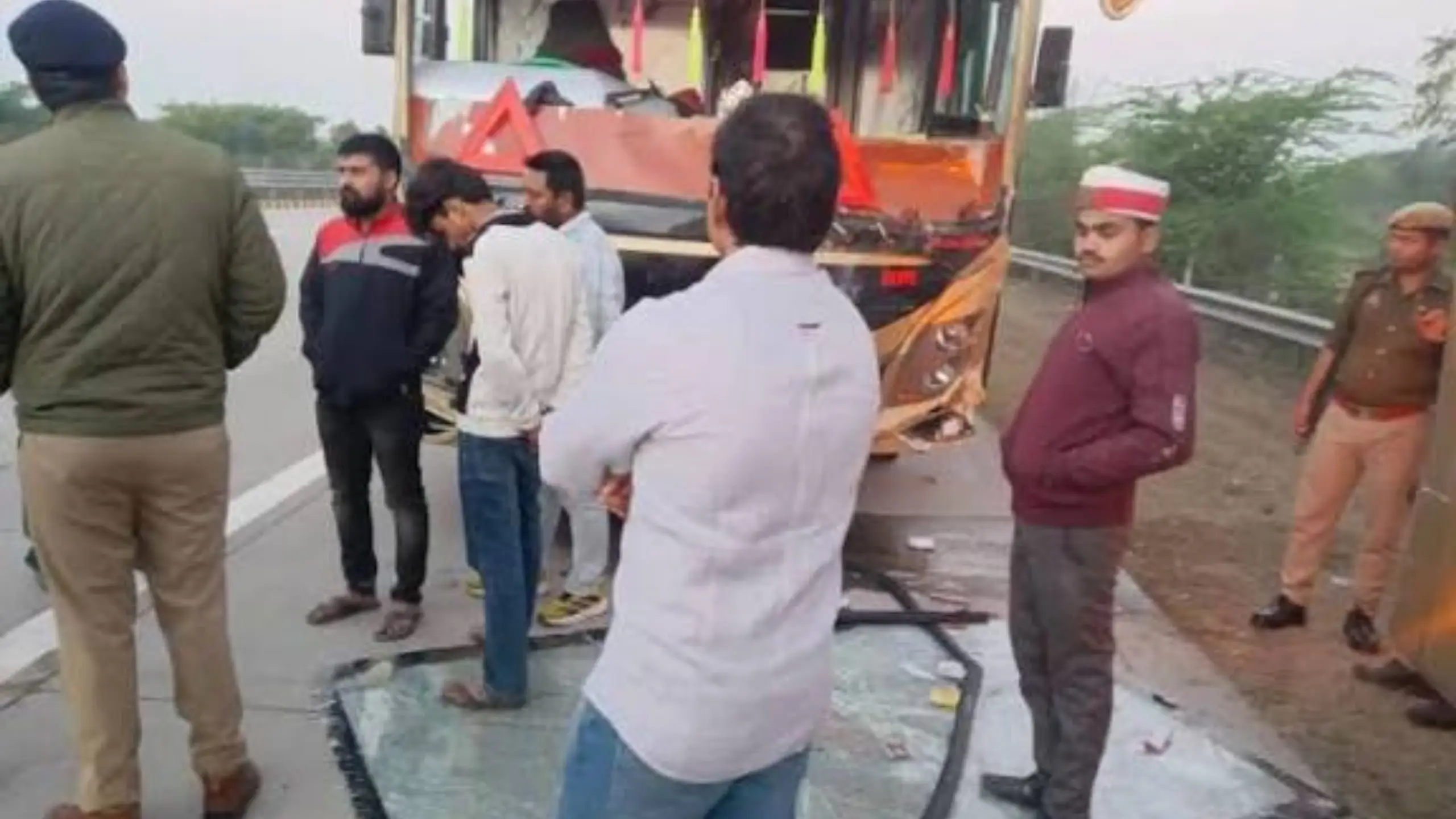 Hathras Yamuna Expressway Accident