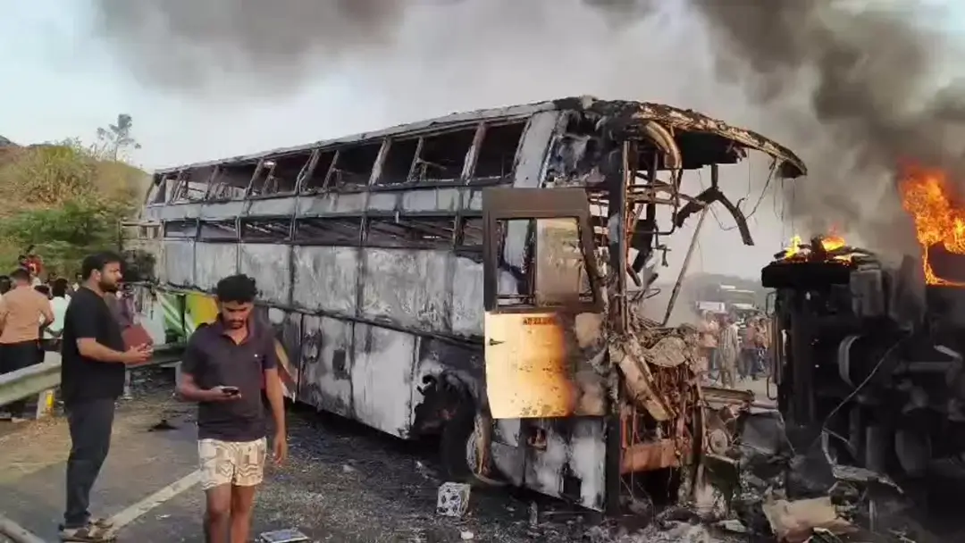 मार्कापुरम बस-ट्रक हादसा